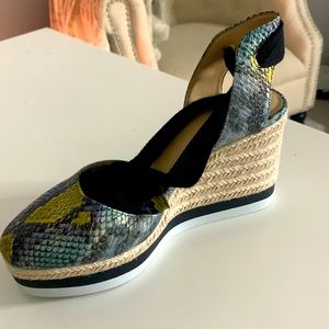 JLO Wedges (never worn- only tried on)